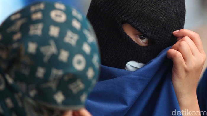 Latest News: Serang Police Arrest 2 Buskers While Selling Stolen Motorbikes Online